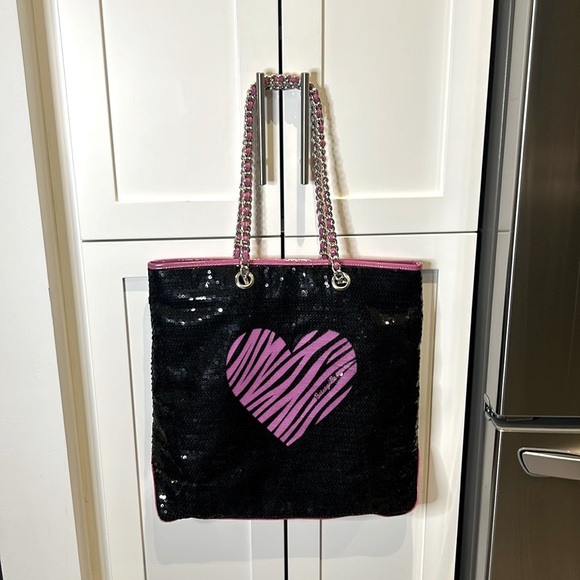 Betsey Johnson Betseyville Black Sequins Animal Print Heart Chain Strap Tote Bag - Picture 4 of 17